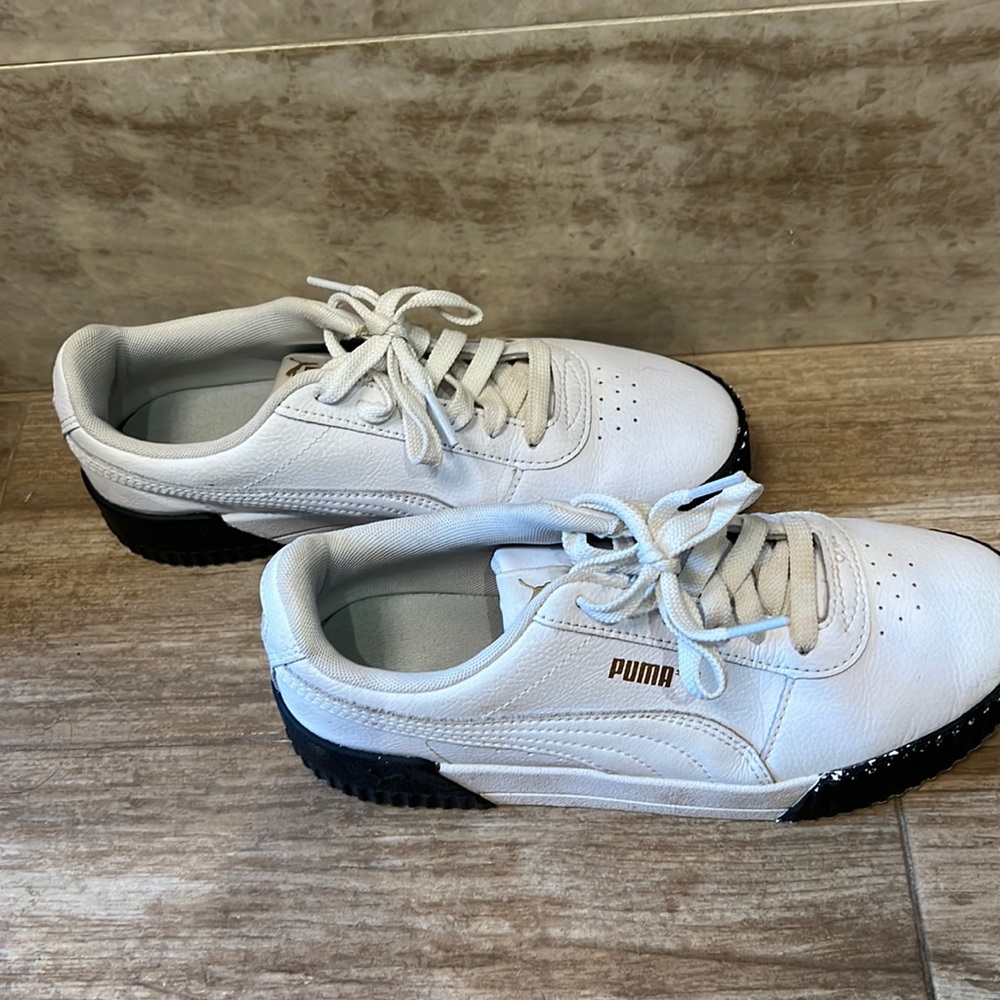 Womens pumas